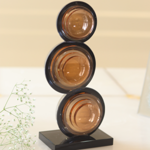 Premium Crystal Abstract Artefact – Luxury Decorative Showpiece For Modern Interiors